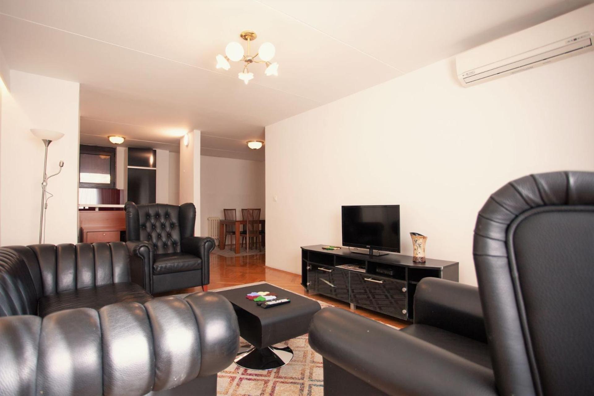 The Parrots Nest Apartment Sarajevo Exterior photo